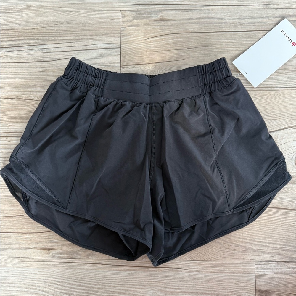 NWT Lululemon Hotty Hot Low Rise Short 4” Lined Size 6 Black LW7ARLT NEW Running - Picture 7 of 14